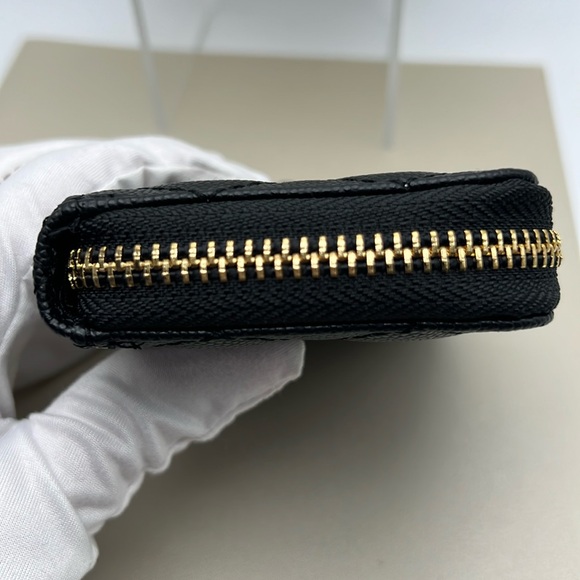 Card Holder Black Zip Around Gold CC 3 Slots Beauty Two Inside Compartments NWOT - Picture 6 of 17